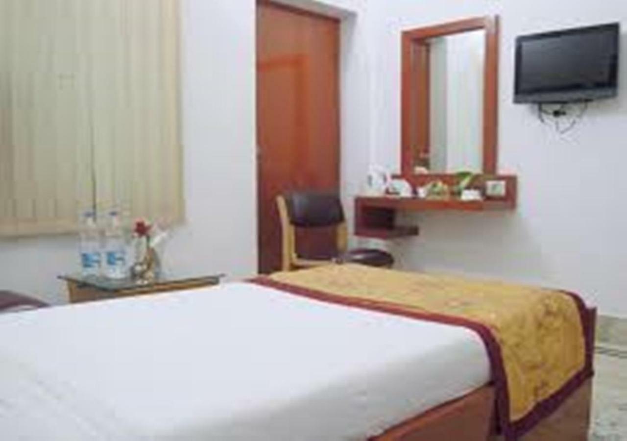Hotel Tokyo Vihar Bodh Gaya Extérieur photo